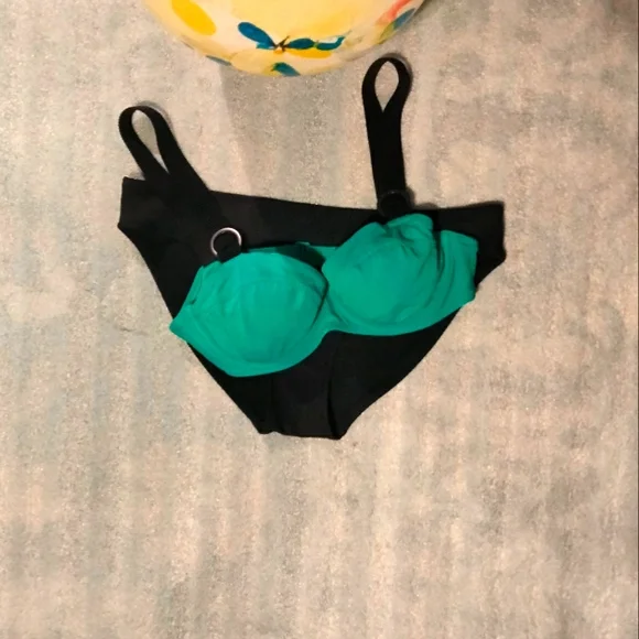 Aerie 2 pc swim suit - Picture 1 of 3